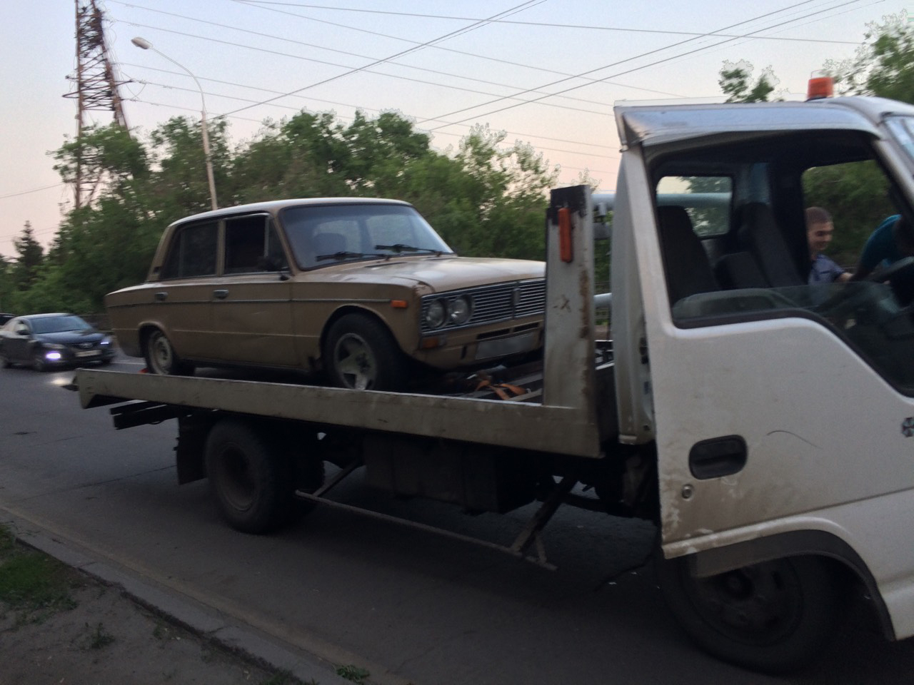 Эвакуатор дешево в Красноярске: 8 (391) 240-49-50 - вызов автоэвакуатора 24  ч